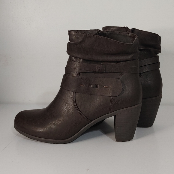 Kelly and Katie Bootie - Picture 4 of 11